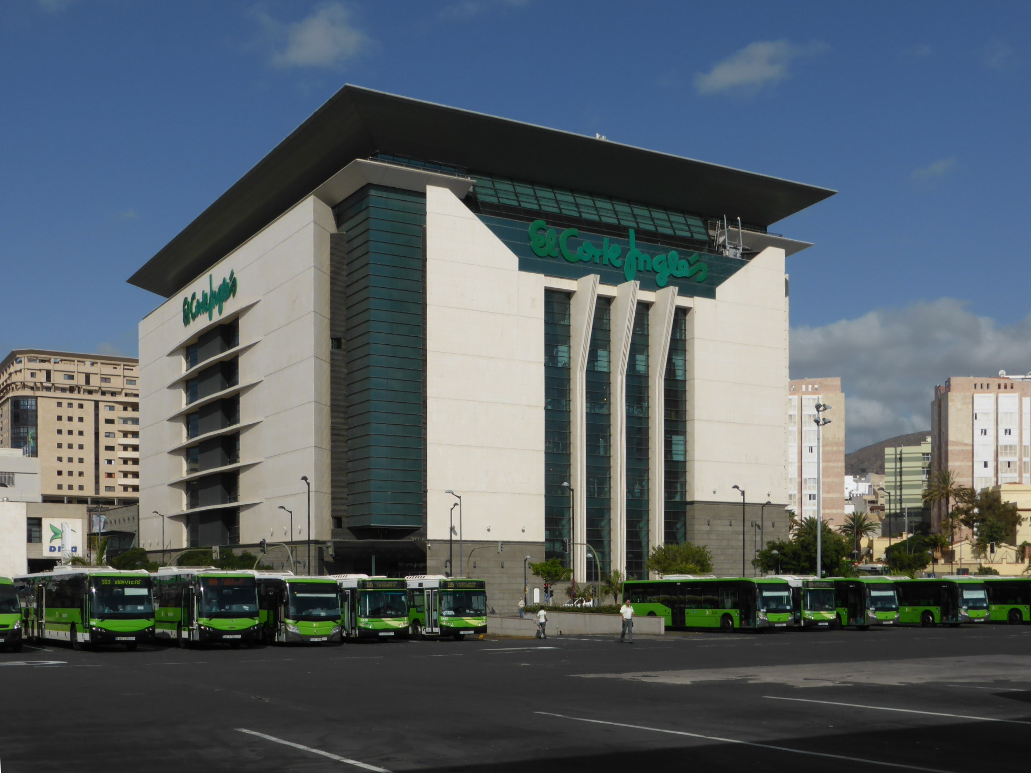 El Corte Inglés announces 3,300 job losses