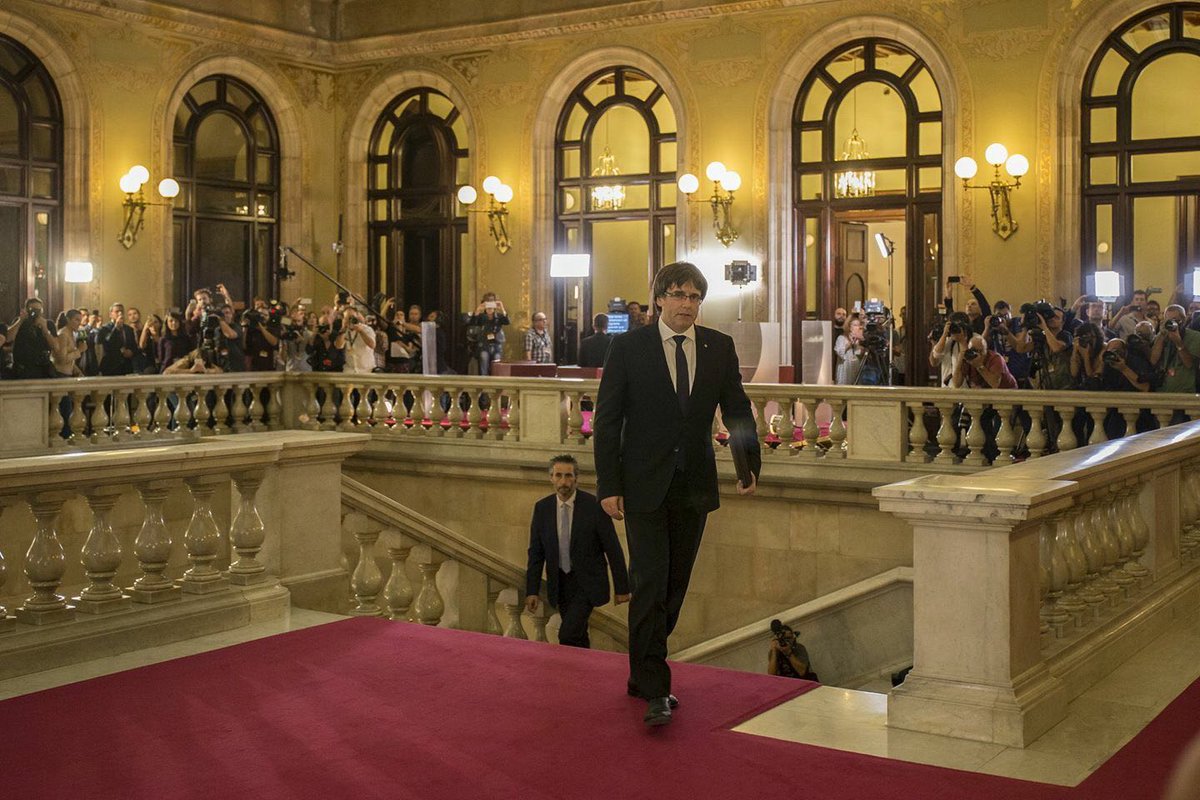 Carles Puigdemont to appear in German court after being detained by police