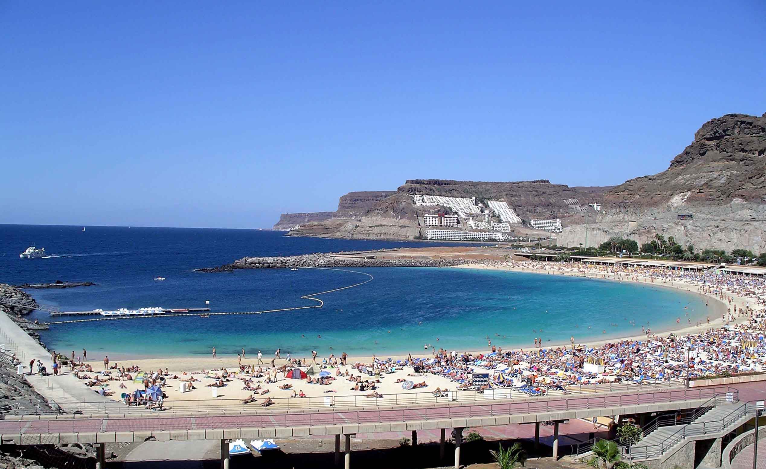 Woman drowns at Playa de Amadores in Gran Canaria
