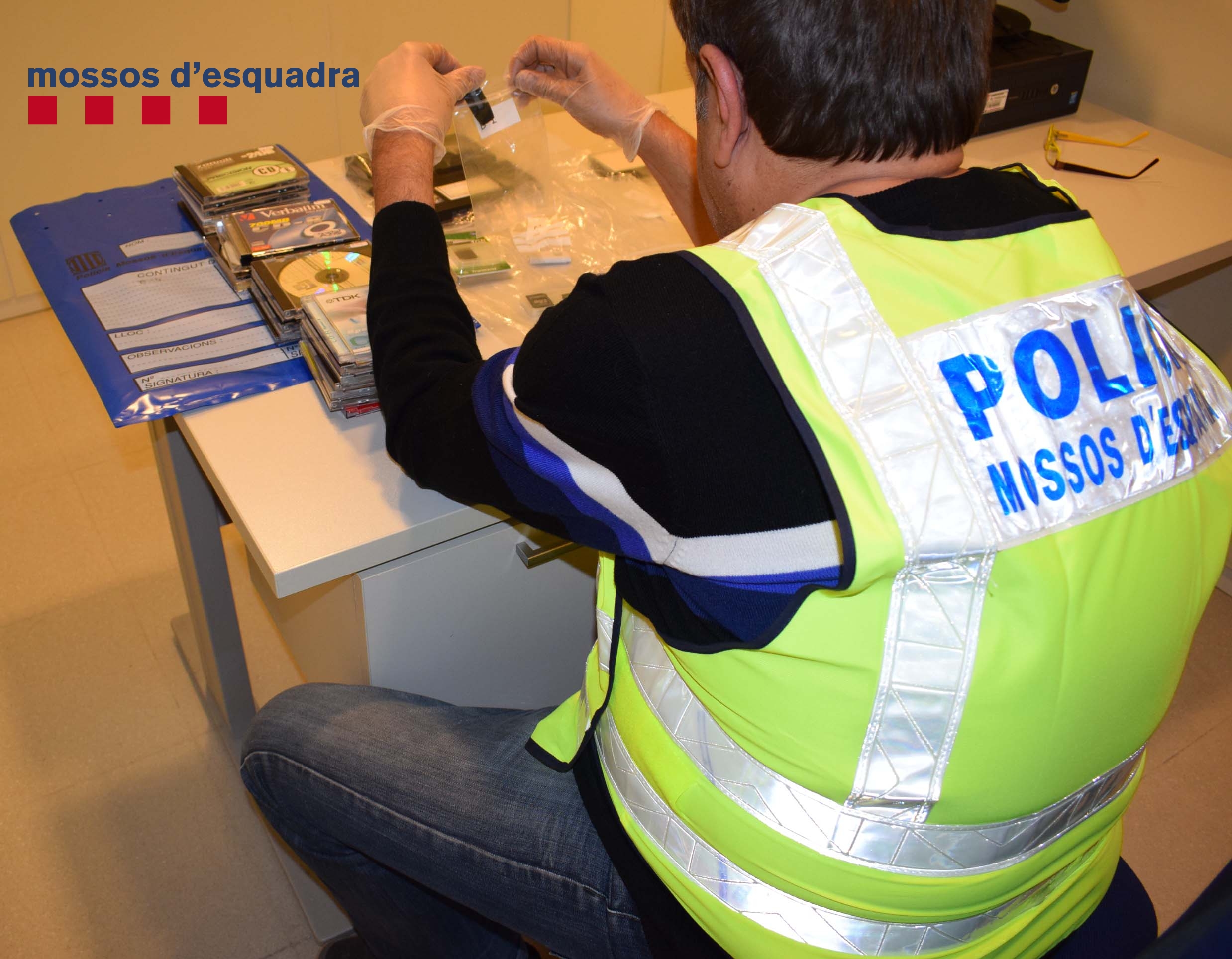 Mossos detain man on suspicion of child prostitution