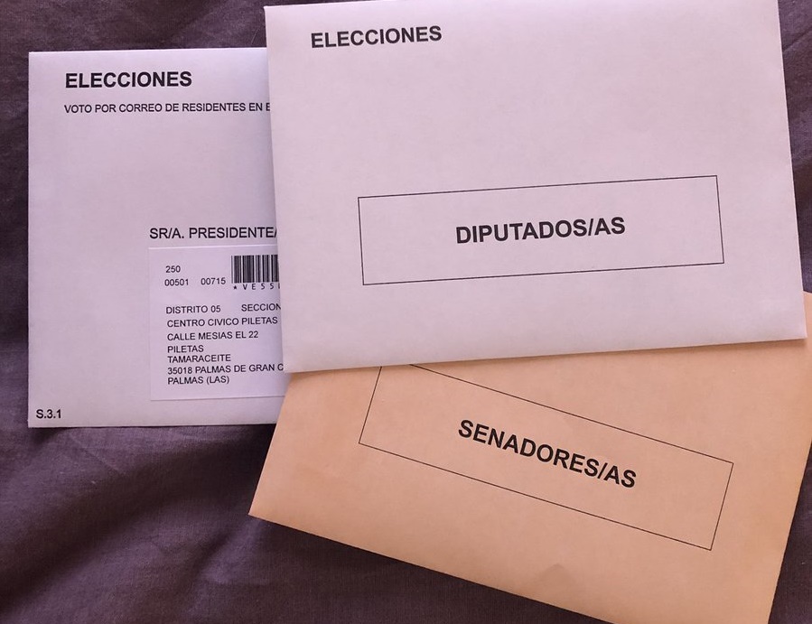 Post offices announce extended opening hours for postal votes