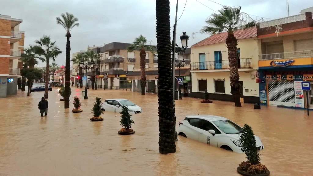 Hundreds evacuated after latest torrential rains hit Murcia