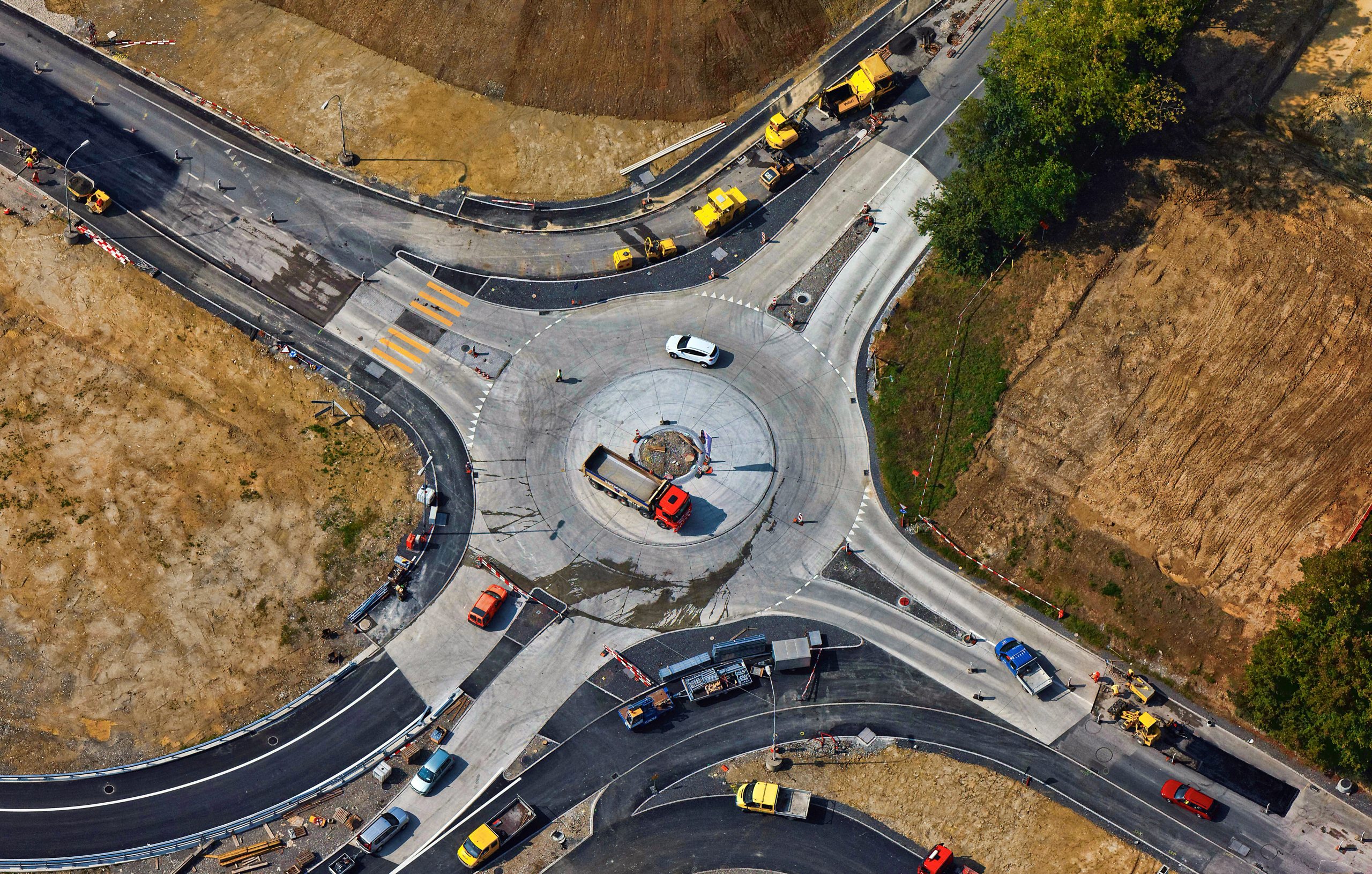 Hundred road workers killed in five years on nations roads