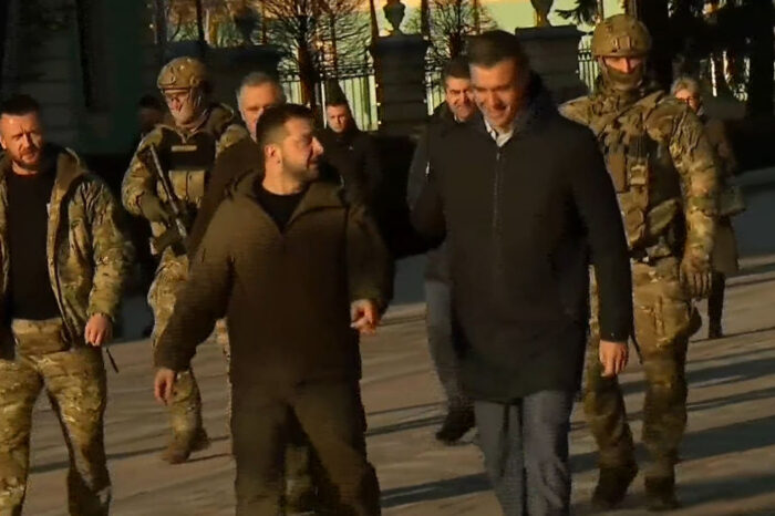 Ukraine: Spain to send 4 more tanks as Sanchez visits country