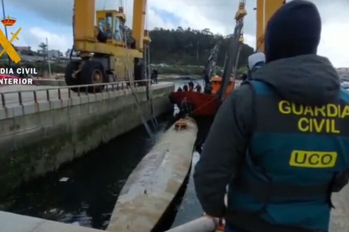 Drug sub refloated by Guardia Civil