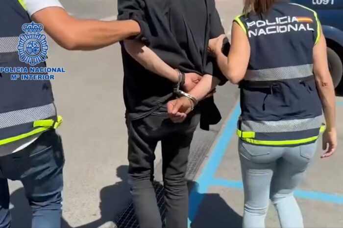 Two arrested following Madrid shop murder