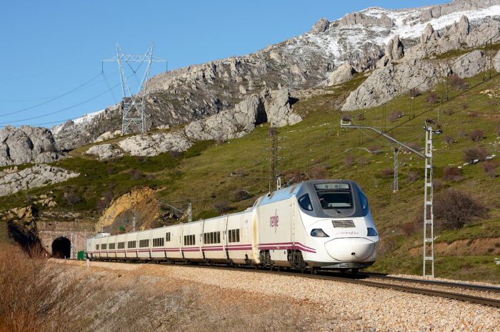 New Public Transport Tariffs Set for July in Spain