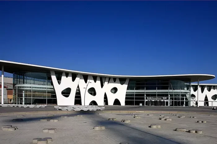 Mobile World Congress opens it's doors