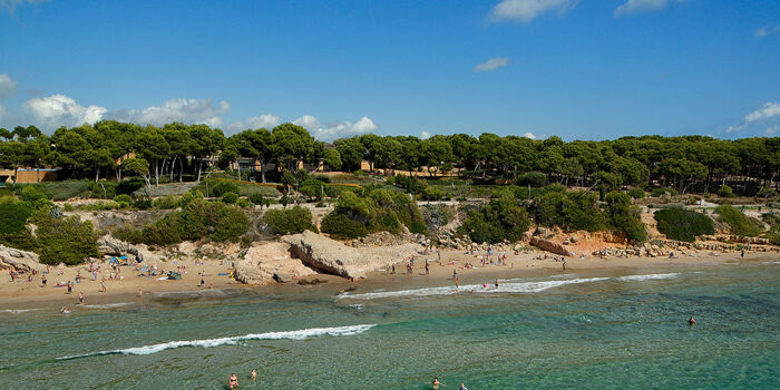 Irish Tourist Dies in Suspected Drowning Incident on Spain’s Costa Dorada